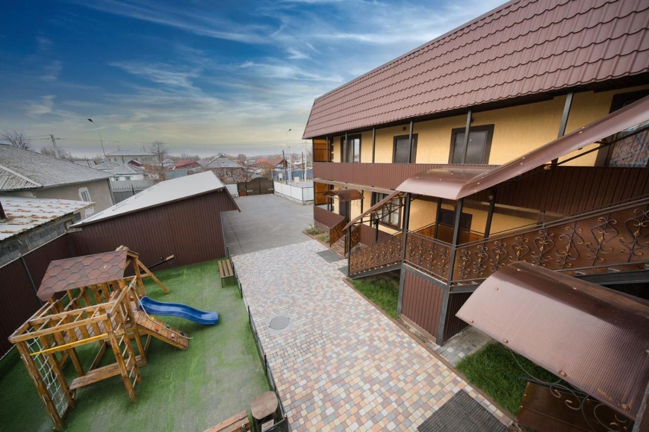 "Гостевой Дом Анны" По Улице Абая, 165 Taldyqorghan Exterior foto